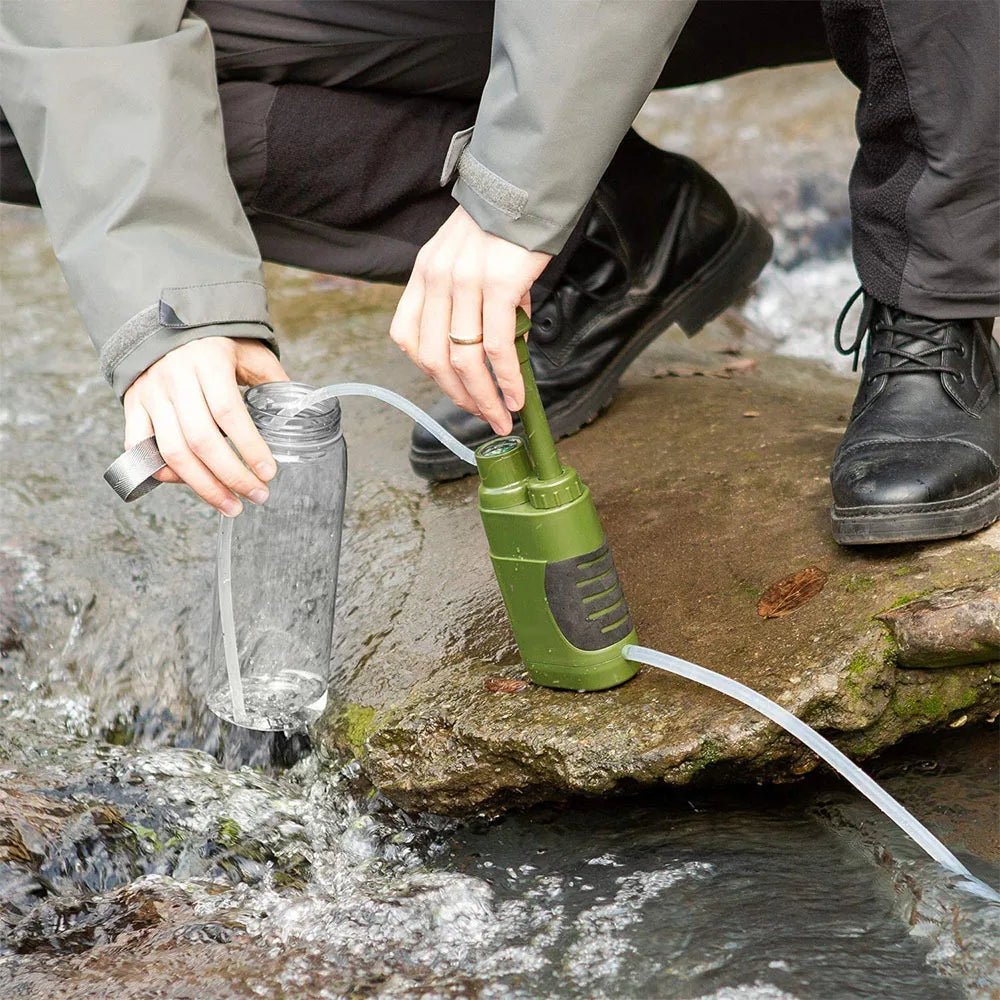 Portable Hand-Pump Water Filtration System – product view 